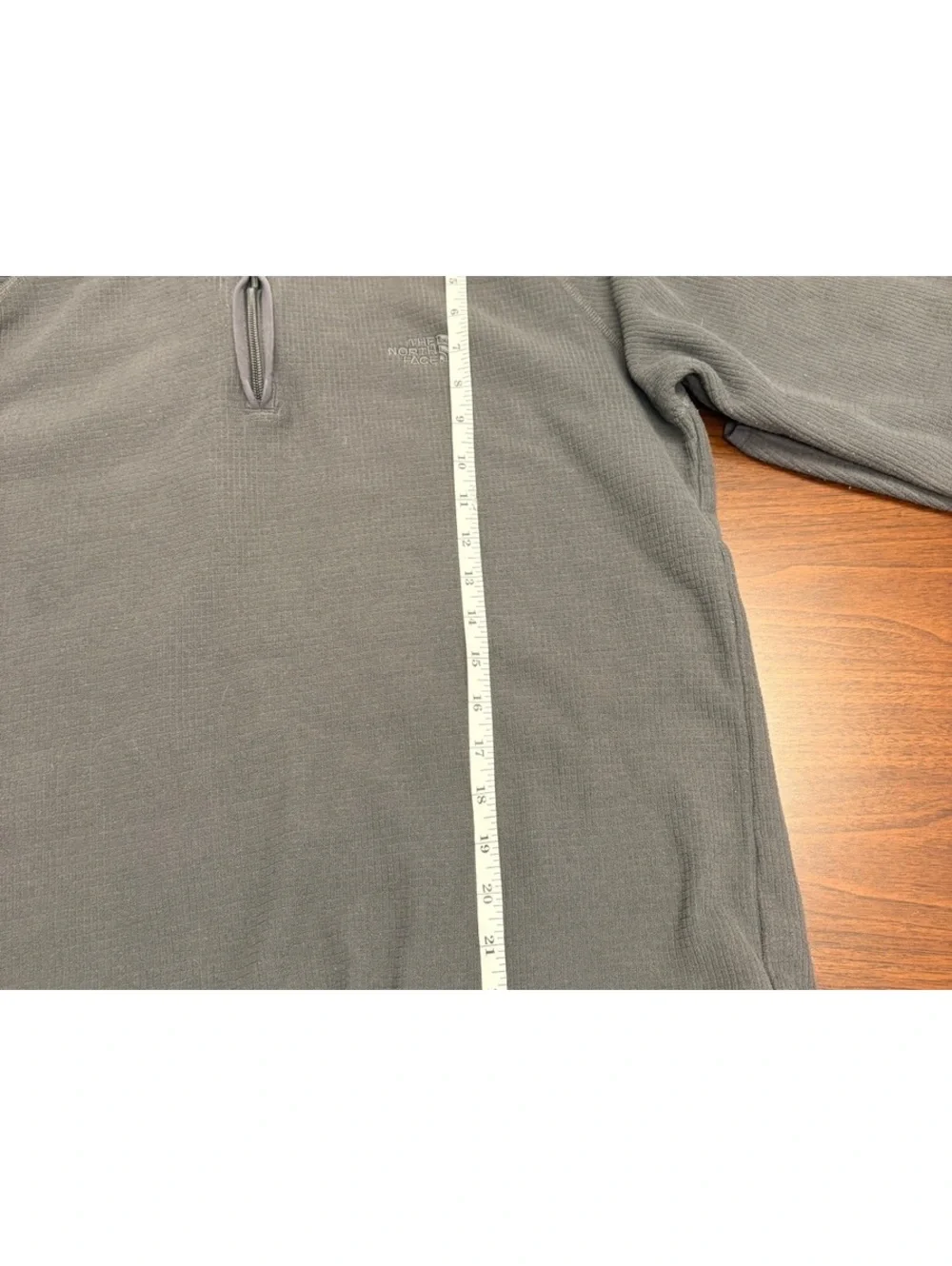 The North Face Men's Gray Half-Zip Fleece Pullover Medium